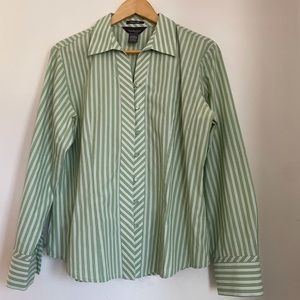 VanHuesen striped green women’s shirt
